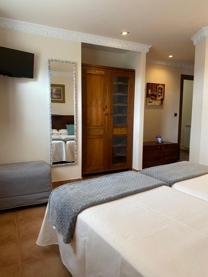 Santa Colomba de las Arrimadas Hotel Rural Monasterio De Ara Mada מראה חיצוני תמונה