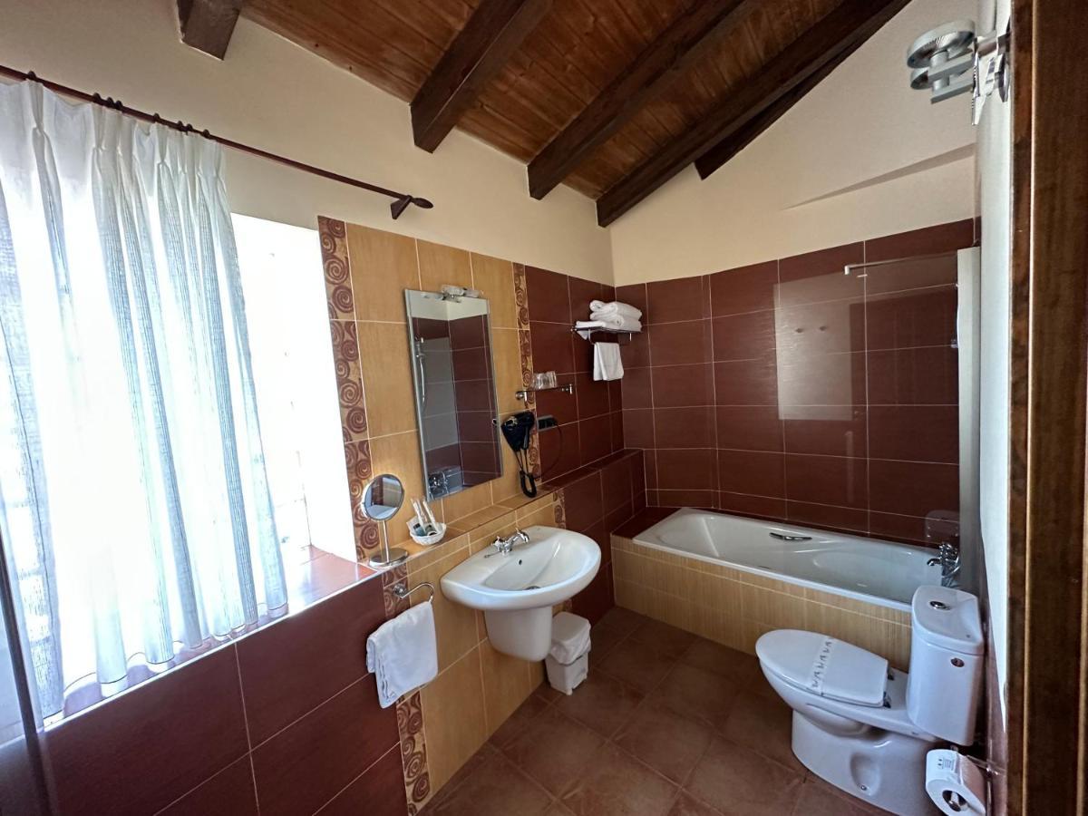 Santa Colomba de las Arrimadas Hotel Rural Monasterio De Ara Mada מראה חיצוני תמונה