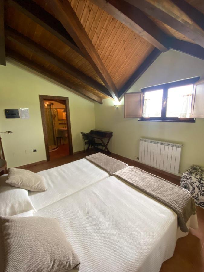 Santa Colomba de las Arrimadas Hotel Rural Monasterio De Ara Mada מראה חיצוני תמונה