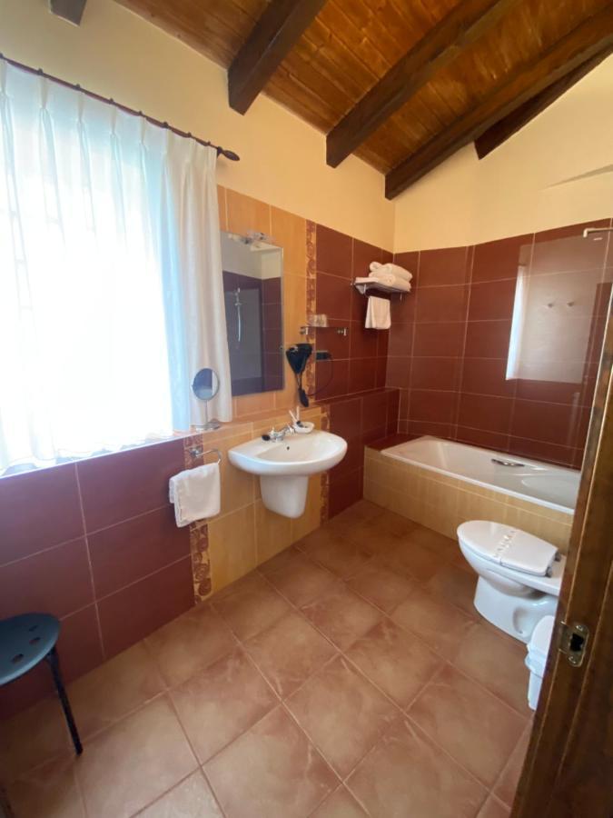Santa Colomba de las Arrimadas Hotel Rural Monasterio De Ara Mada מראה חיצוני תמונה