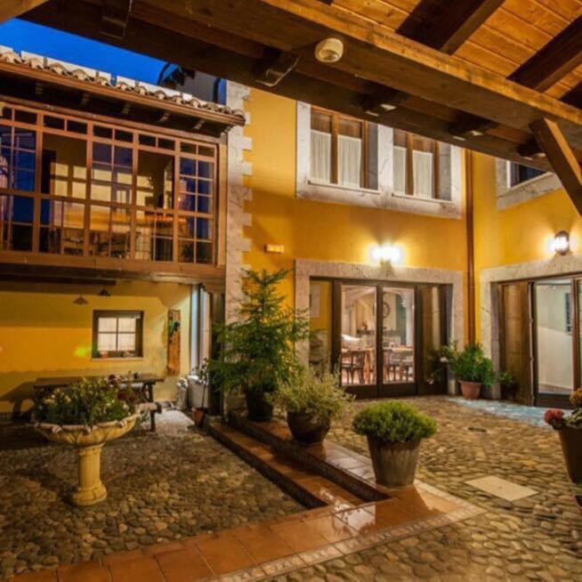 Santa Colomba de las Arrimadas Hotel Rural Monasterio De Ara Mada מראה חיצוני תמונה