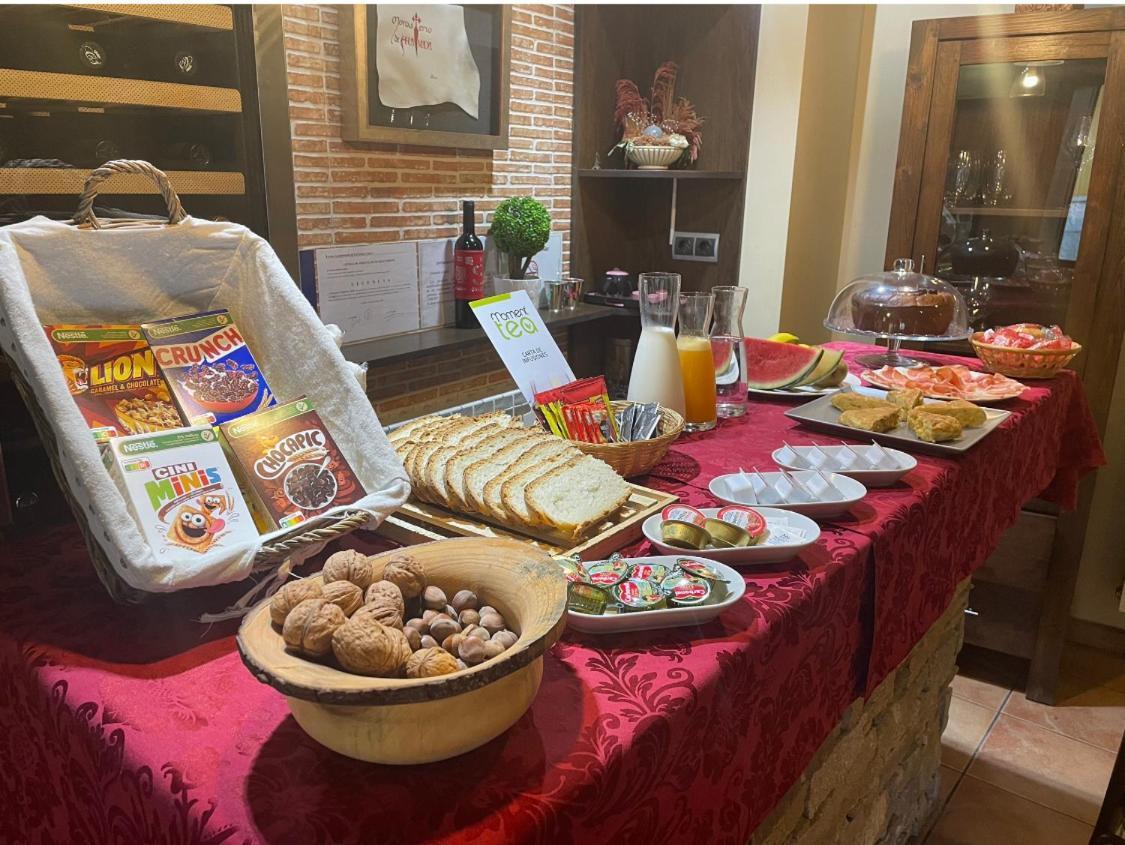 Santa Colomba de las Arrimadas Hotel Rural Monasterio De Ara Mada מראה חיצוני תמונה