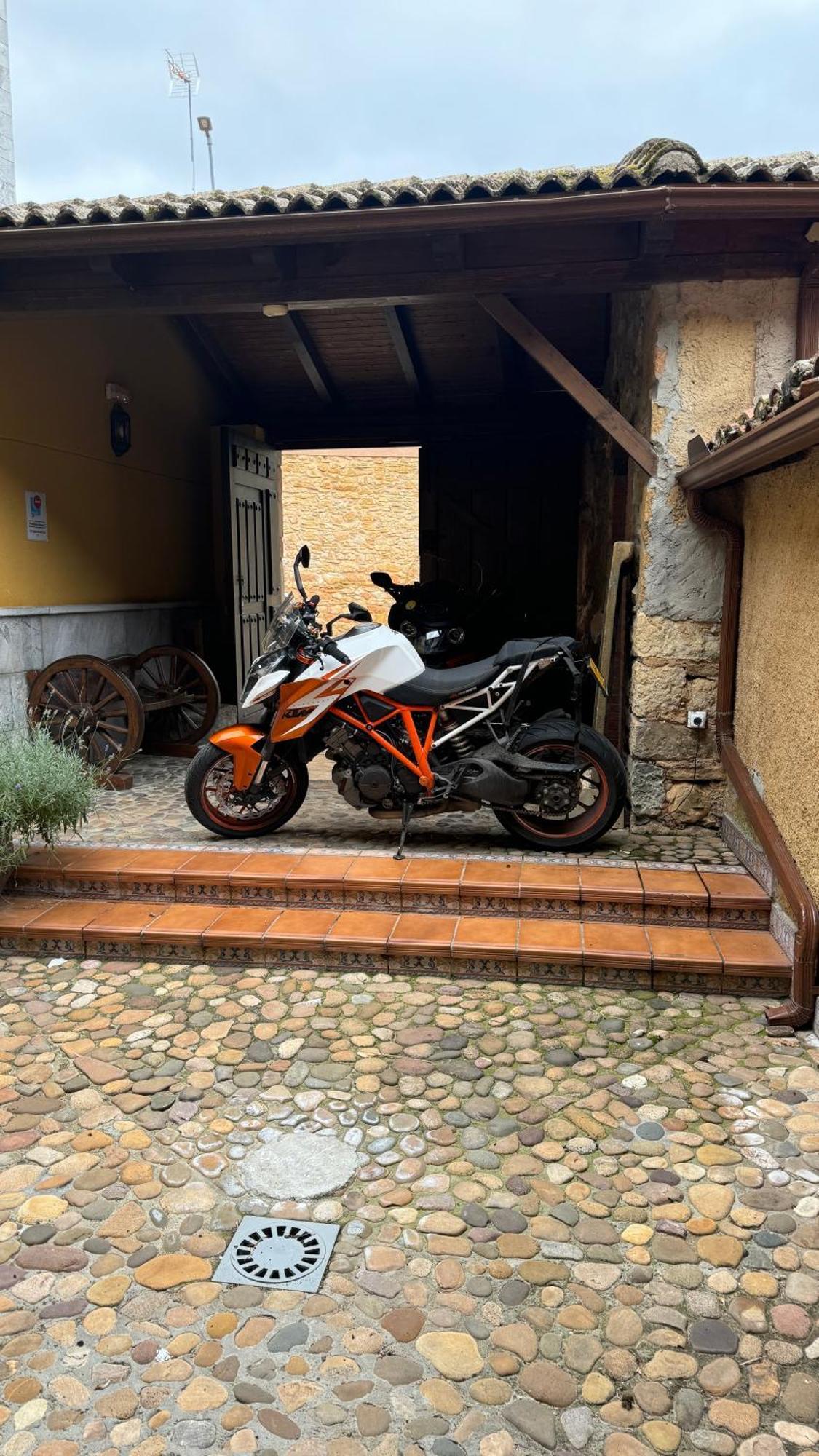 Santa Colomba de las Arrimadas Hotel Rural Monasterio De Ara Mada מראה חיצוני תמונה